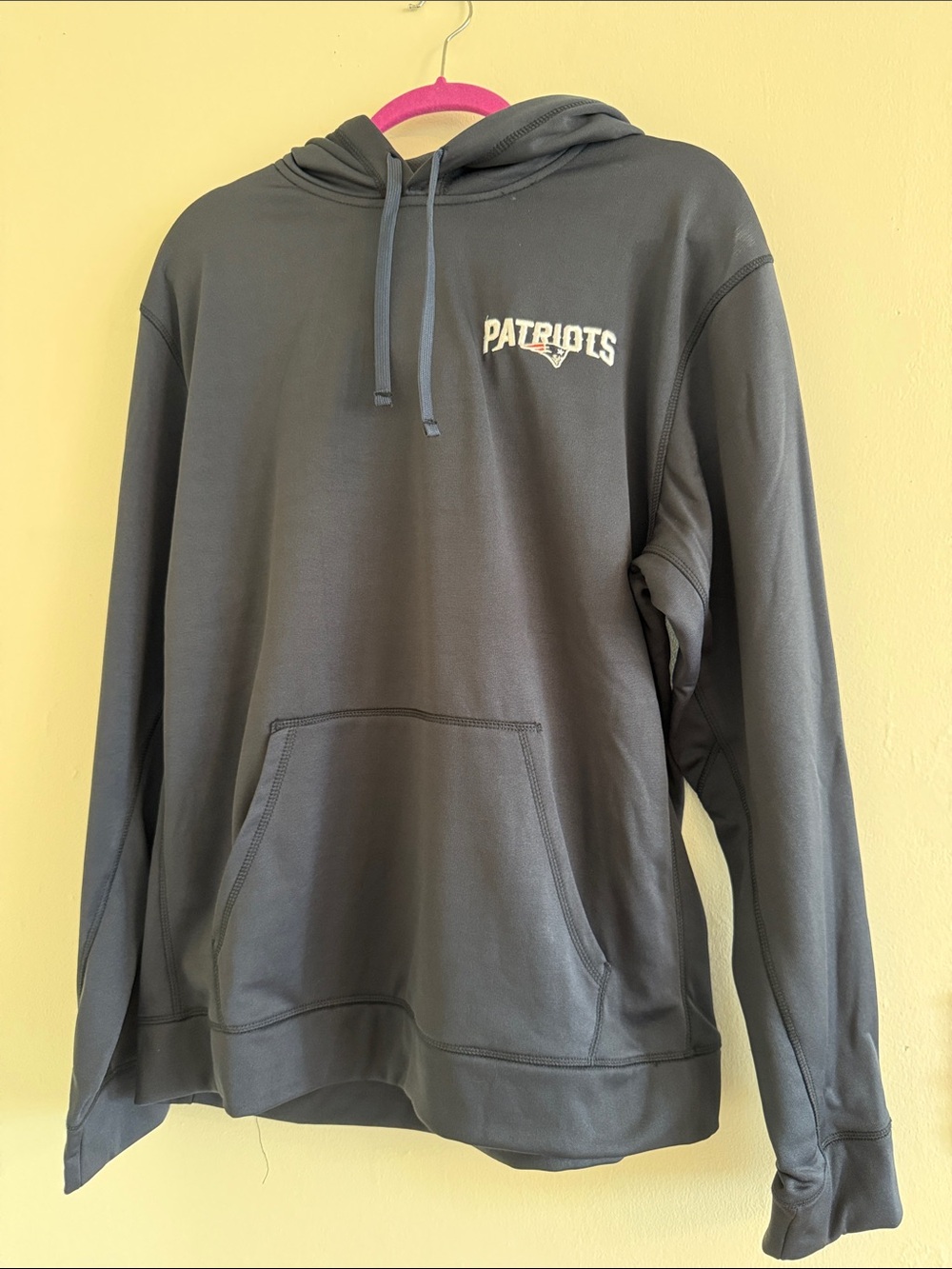 Men’s Large Dunbrooke Patriots Charcoal Gray Pullover Hoodie